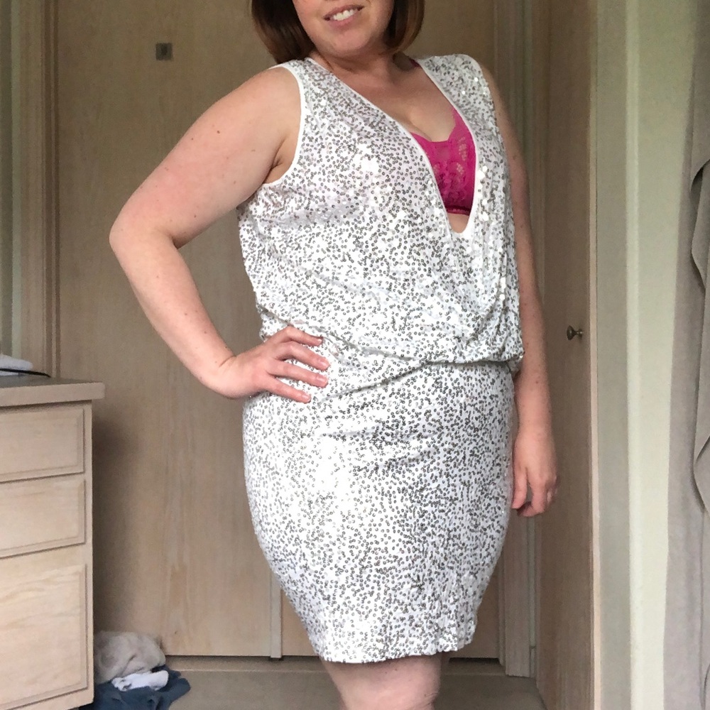 Sequin White Dress - SUPER COMFORTABLE